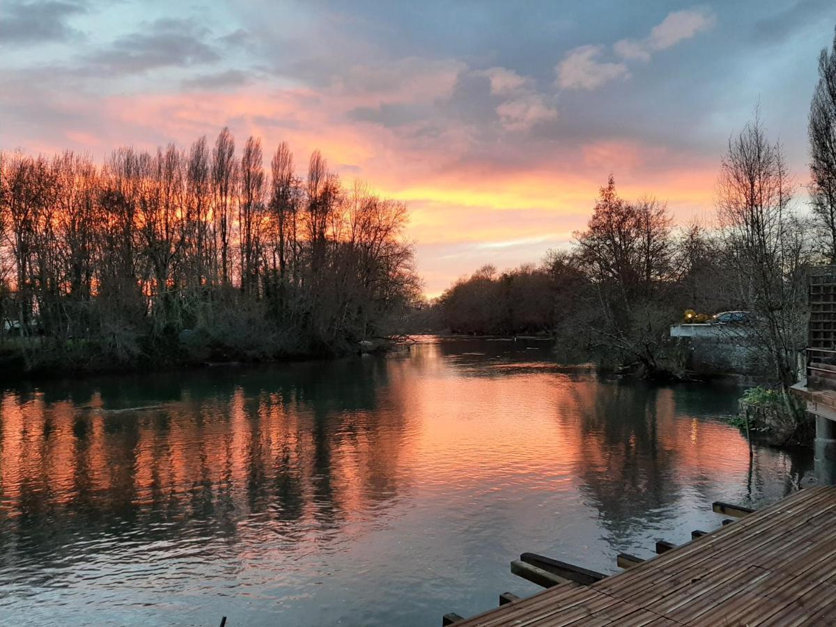 Dans Moulin Au Bord De L'Eau, Appartement Chaleureux Saint-Pryvé-Saint-Mesmin Dış mekan fotoğraf